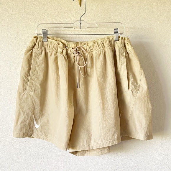 Nike NEW Swoosh Repel Shorts Beige Plus Size 2X NWT - Picture 4 of 16